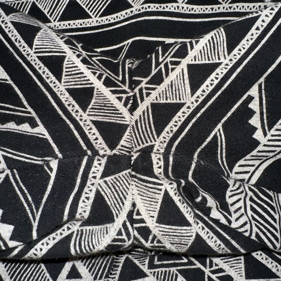 Victoria’s Secret PINK Aztec Flat Waist Cotton Legging - Picture 6 of 7